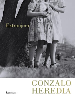 cover image of Extranjera